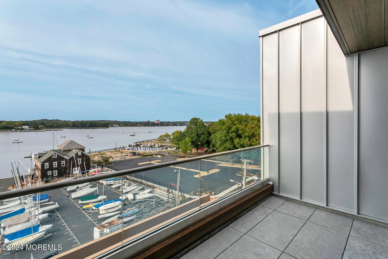 Red Bank, New Jersey 07701, United States, 2 Bedrooms Bedrooms, ,3 BathroomsBathrooms,Residential,Active,42136