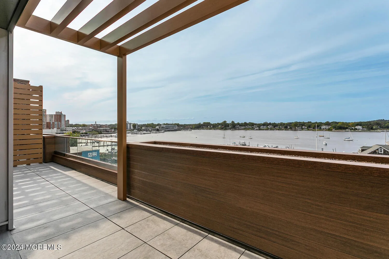 Red Bank, New Jersey 07701, United States, 2 Bedrooms Bedrooms, ,3 BathroomsBathrooms,Residential,Active,42136