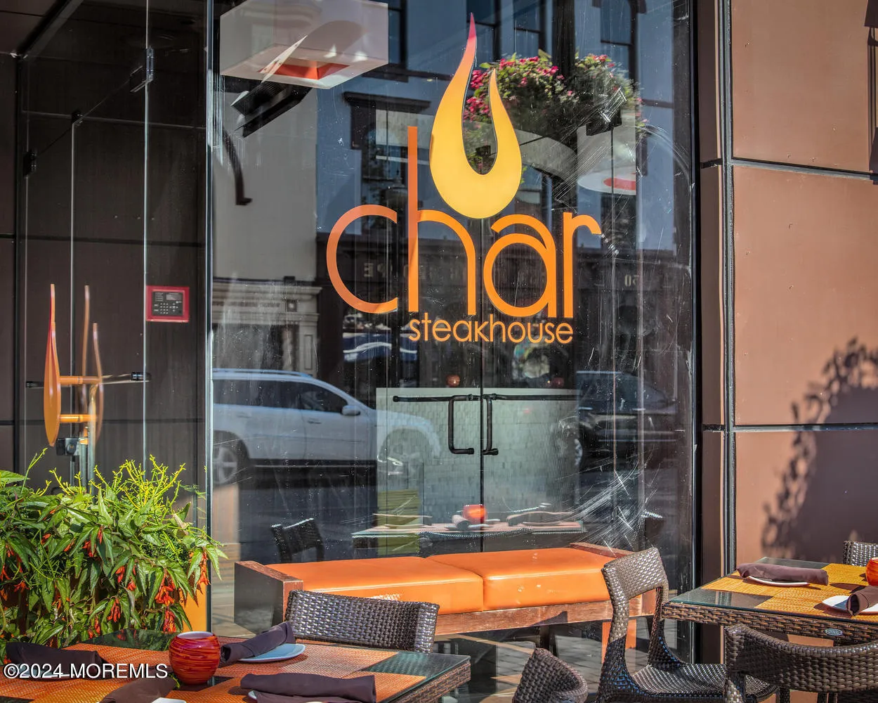 Red Bank, New Jersey 07701, United States, 2 Bedrooms Bedrooms, ,3 BathroomsBathrooms,Residential,Active,42136