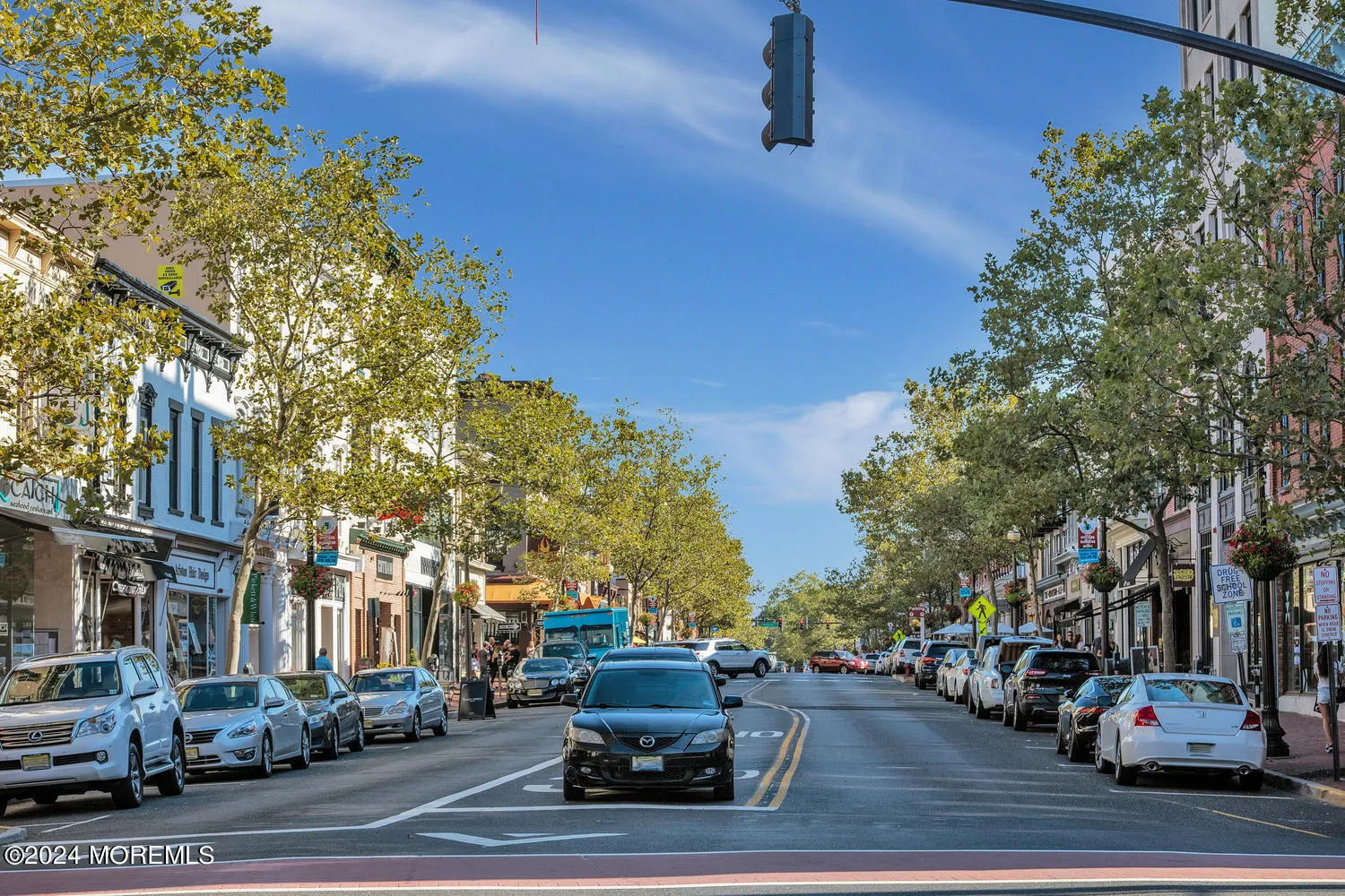 Red Bank, New Jersey 07701, United States, 2 Bedrooms Bedrooms, ,3 BathroomsBathrooms,Residential,Active,42136