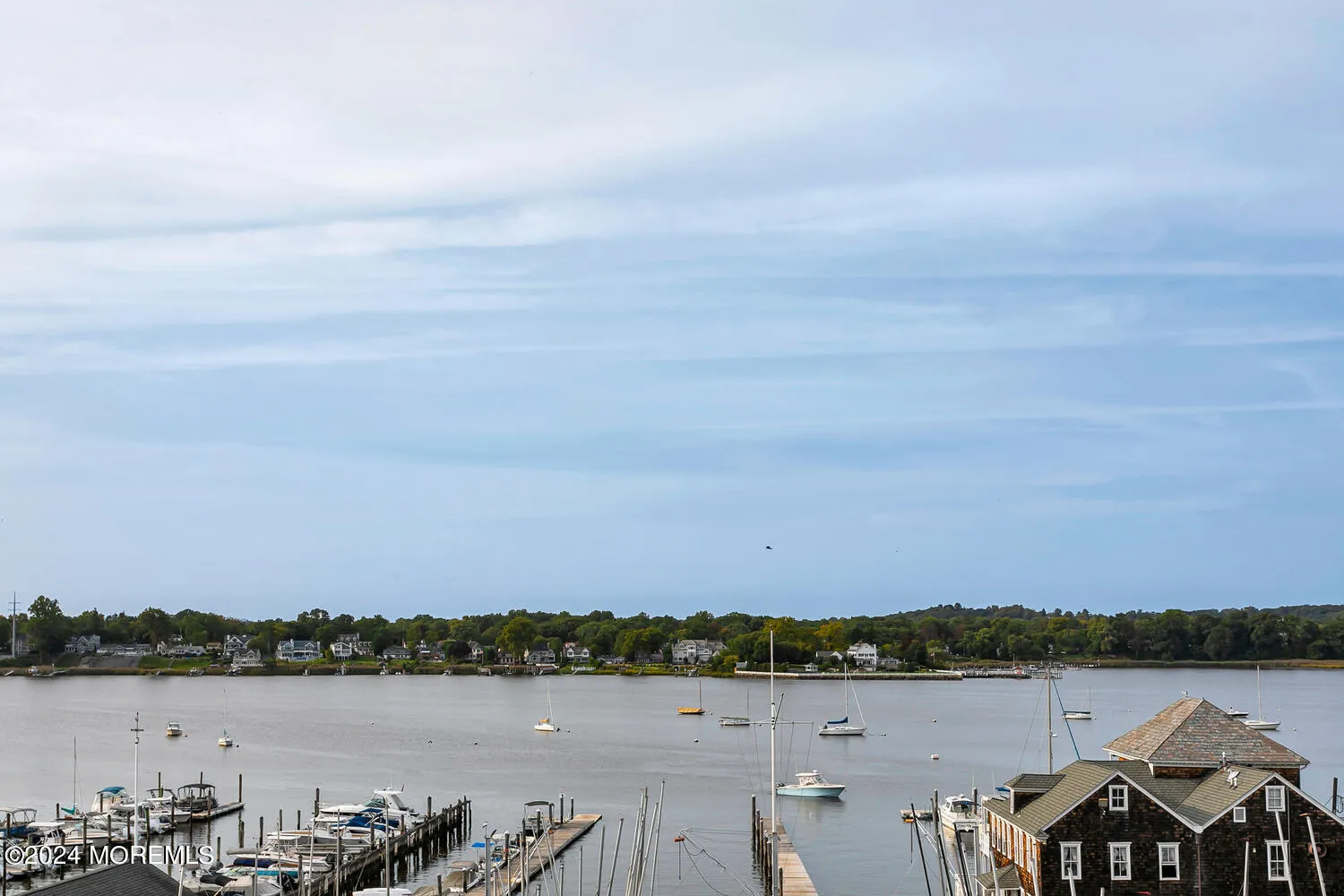 Red Bank, New Jersey 07701, United States, 2 Bedrooms Bedrooms, ,3 BathroomsBathrooms,Residential,Active,42136