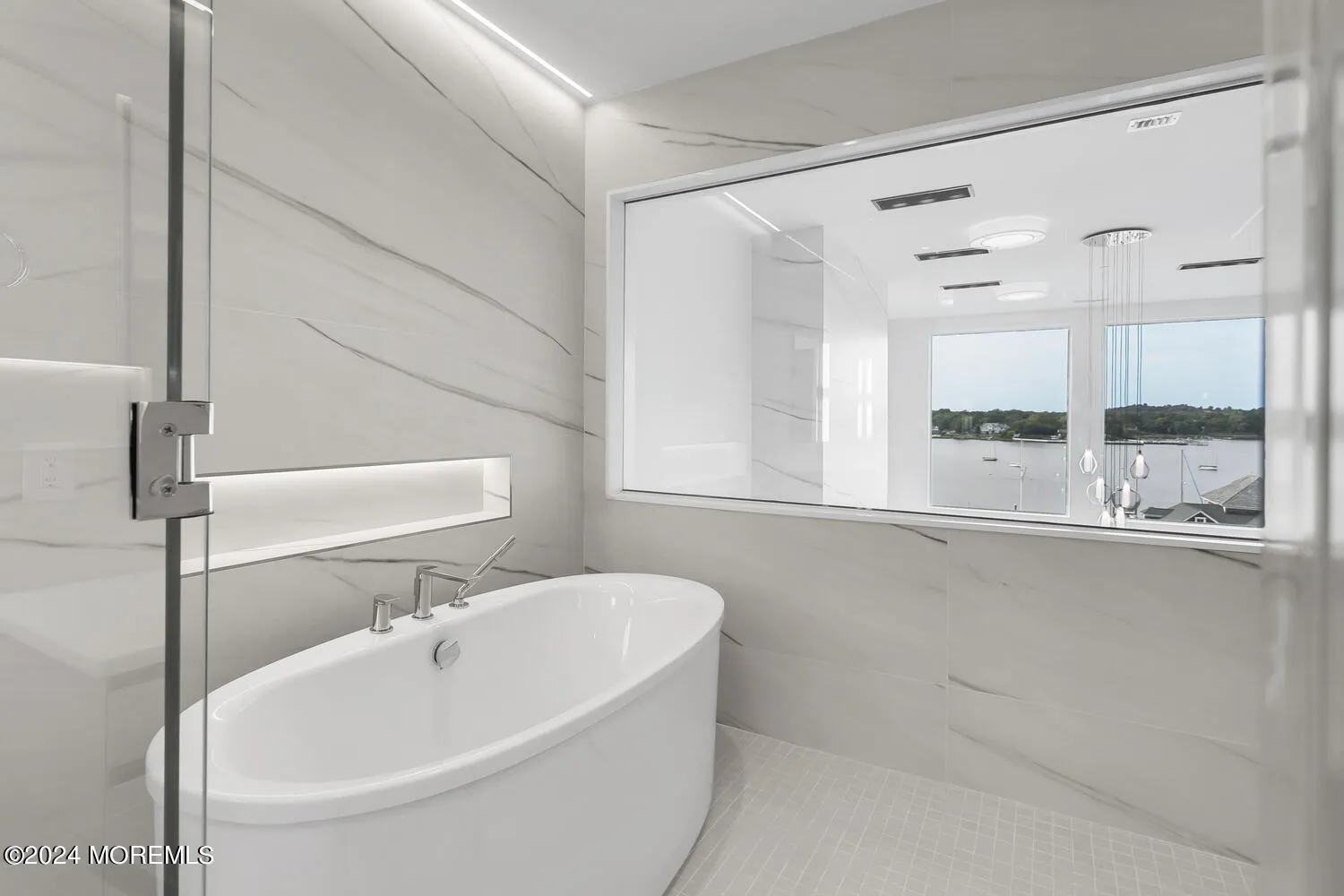 Red Bank, New Jersey 07701, United States, 2 Bedrooms Bedrooms, ,3 BathroomsBathrooms,Residential,Active,42136