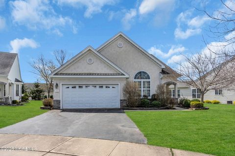 Homes For Sale - 6 Wadsworth Place<br/> Ocean County, Barnegat, NJ 08005