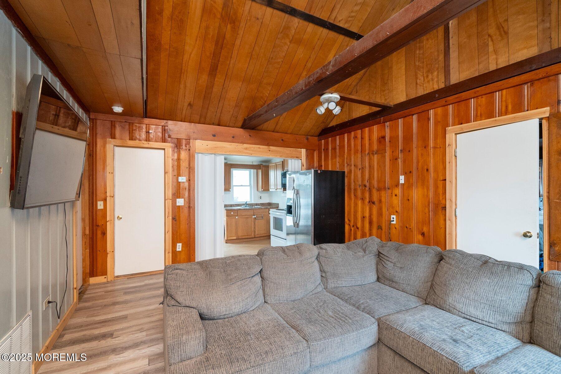 330 Morris Boulevard, Toms River, New Jersey image 3