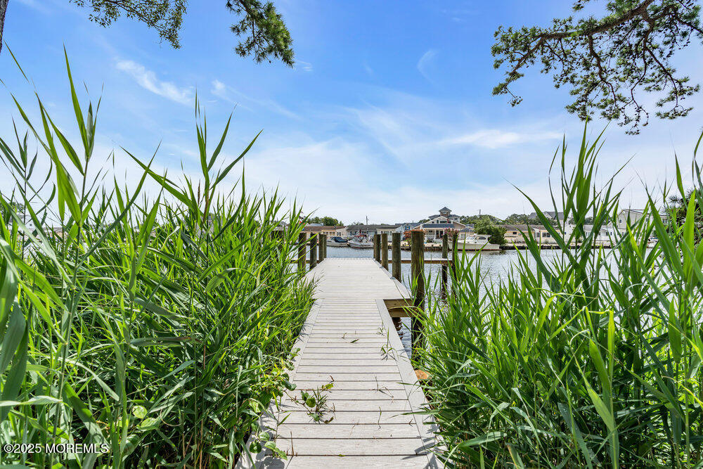 Forked River, New Jersey, 08731, United States, 4 Bedrooms Bedrooms, ,4 BathroomsBathrooms,Residential,Active,2041588