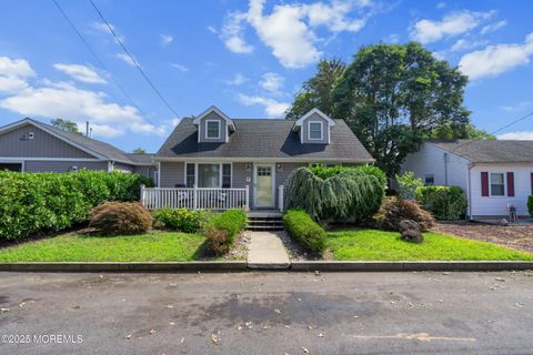Photo of 32 E Long Branch Avenue, Ocean Gate, NJ 08740 (MLS # 22611020)