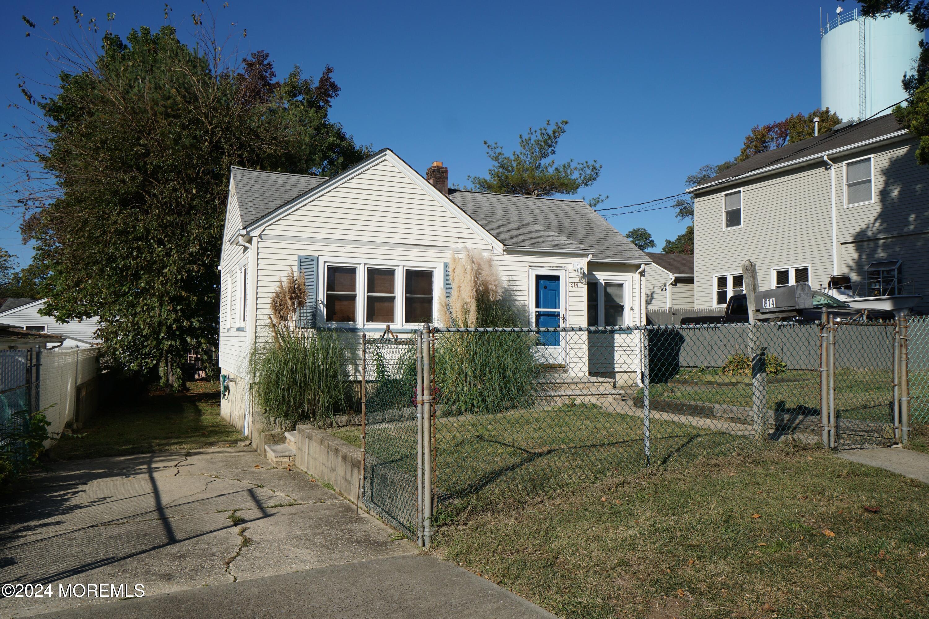 814 Prospect Avenue, Keyport, New Jersey image 2