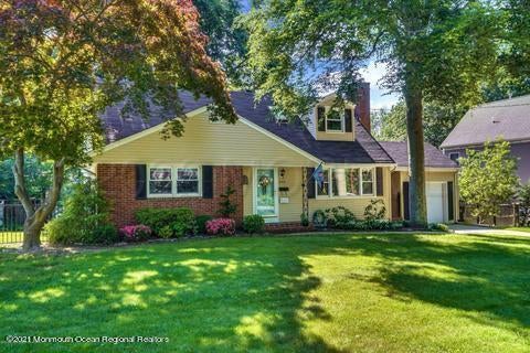 Homes For Rent - 200 Highwood Road<br/> Monmouth County, Oakhurst, NJ 07755