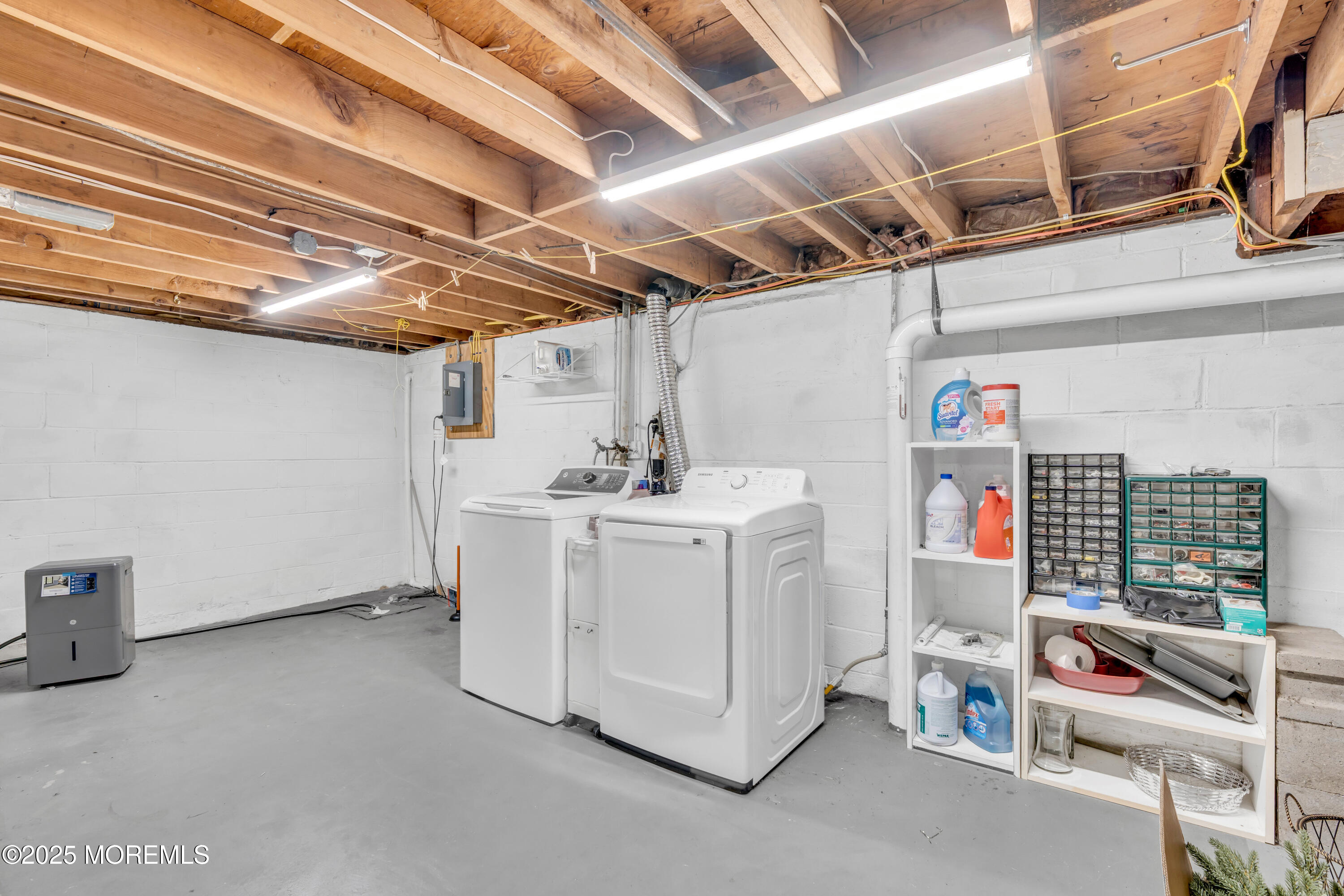 27 Koenig Lane, Freehold, New Jersey image 32