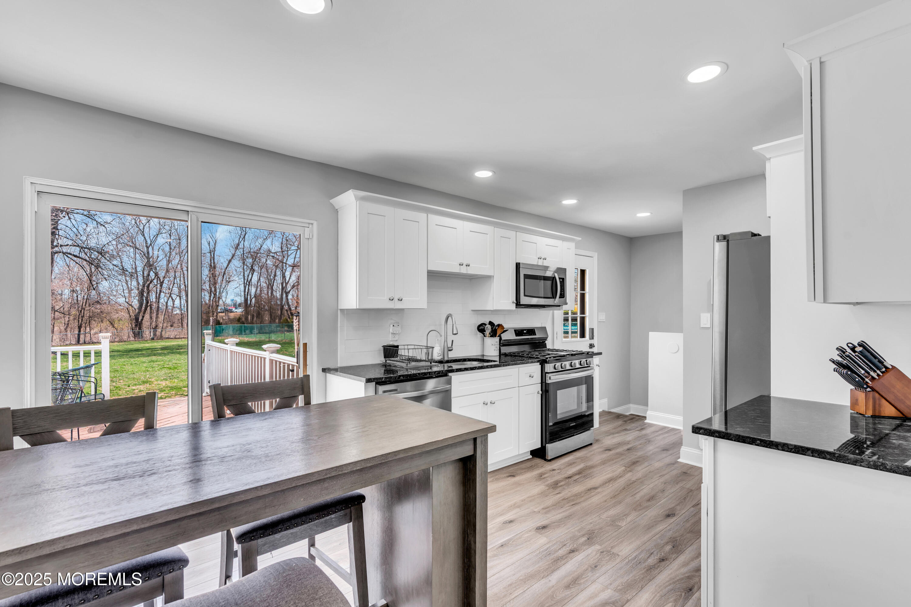 27 Koenig Lane, Freehold, New Jersey image 8