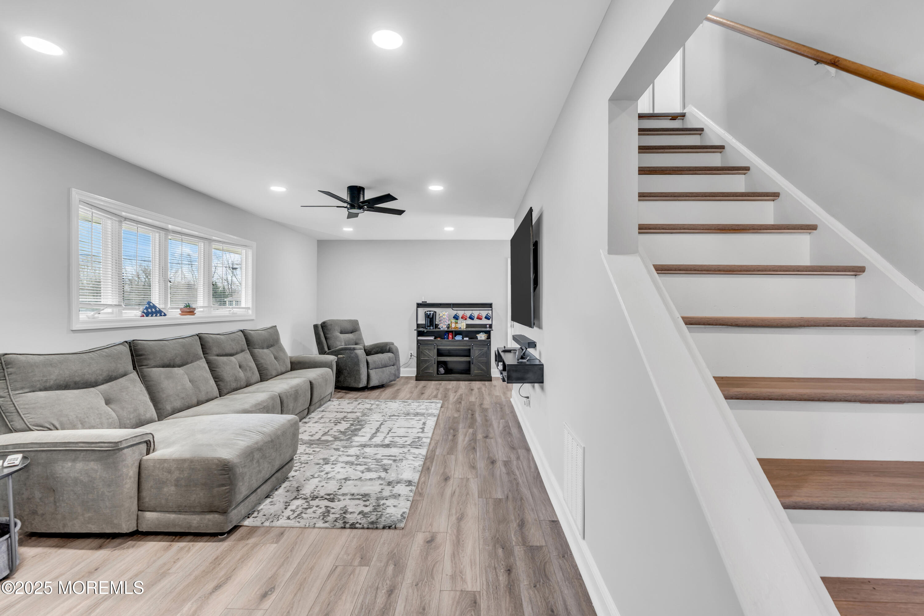 27 Koenig Lane, Freehold, New Jersey image 4