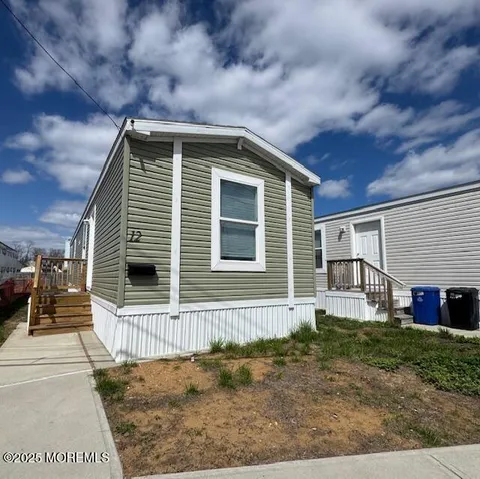 MLS: 22510440