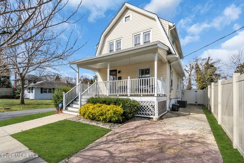 Homes For Sale - 1311 Pine Street<br/> Asbury Park, NJ 07712