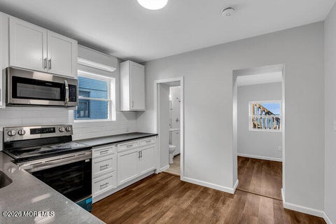 Apartment For Rent - 22 Navesink Avenue #3<br/> Monmouth County, Highlands, NJ 07732