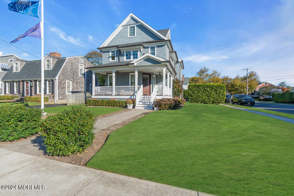300 Salem Avenue