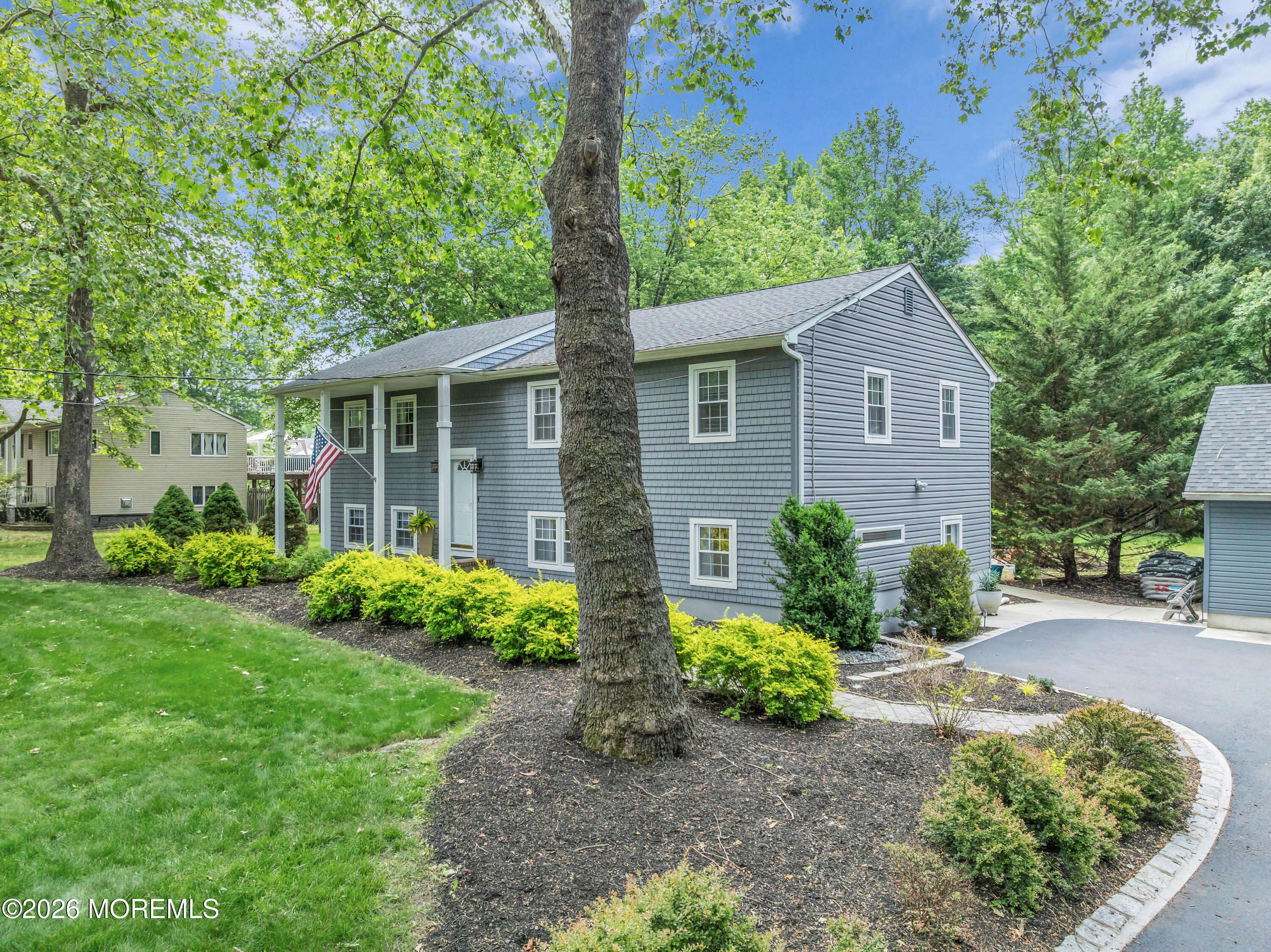 840 Nutswamp Road