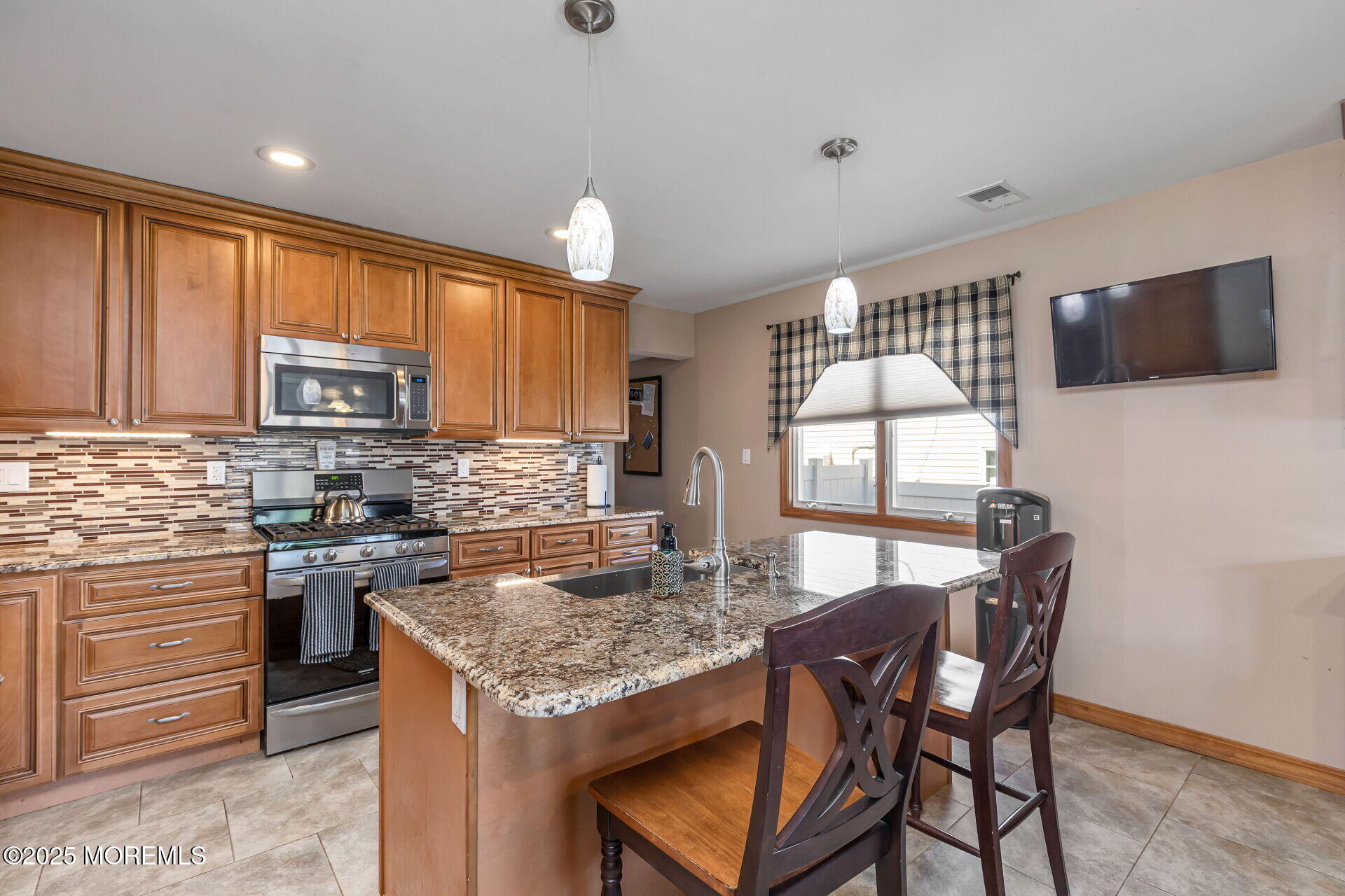 74 Briscoe Terrace, Hazlet, New Jersey image 6