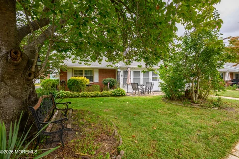 45A Cambridge Court, Lakewood, NJ 08701 - #: 22630194