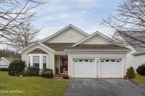 Homes For Sale - 37 Springlawn Drive<br/> Lakewood, NJ 08701