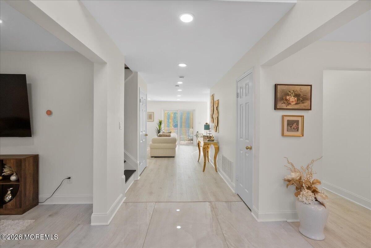 13 Cottonwood Drive