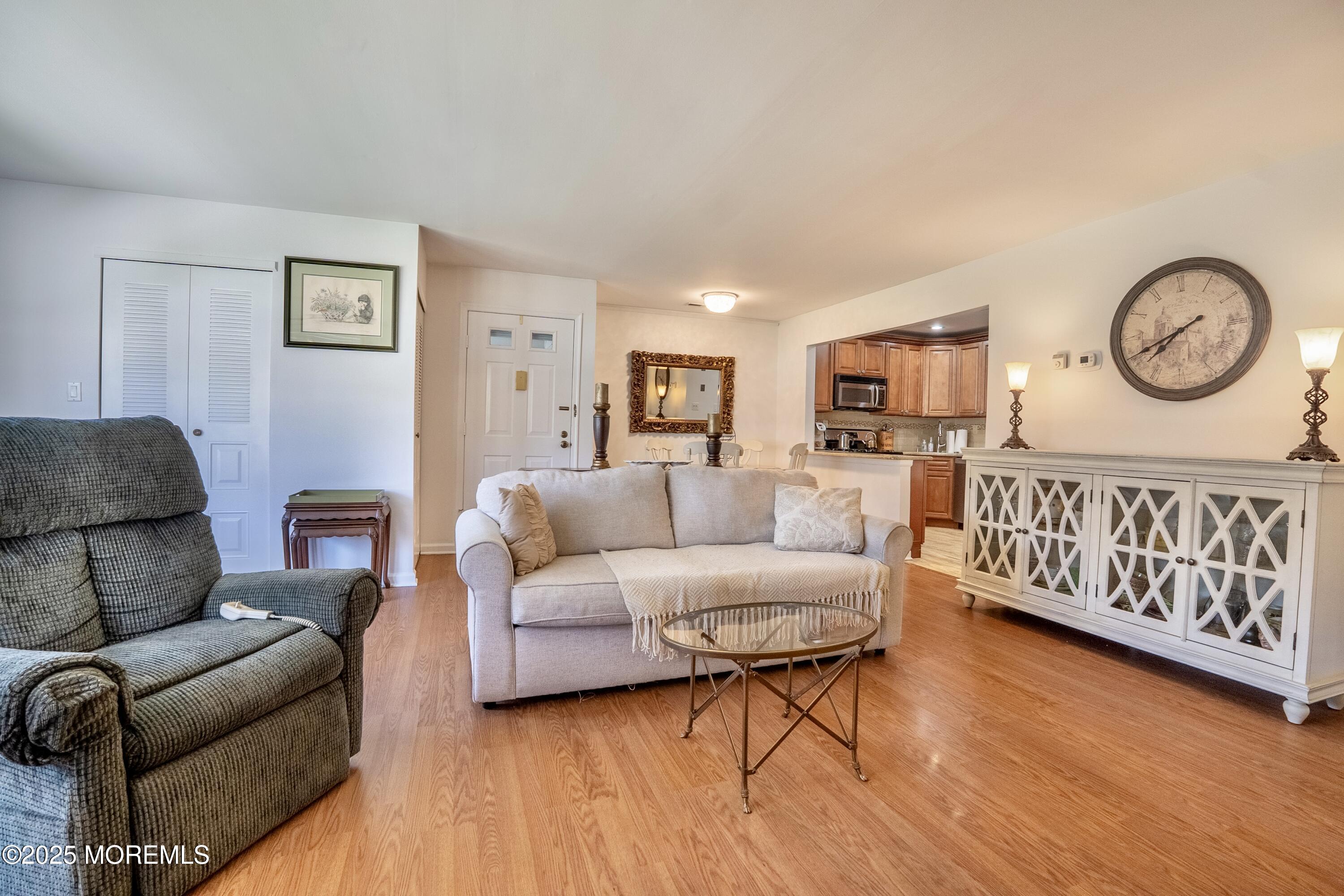 18 Snowburry Court, Red Bank, New Jersey image 5