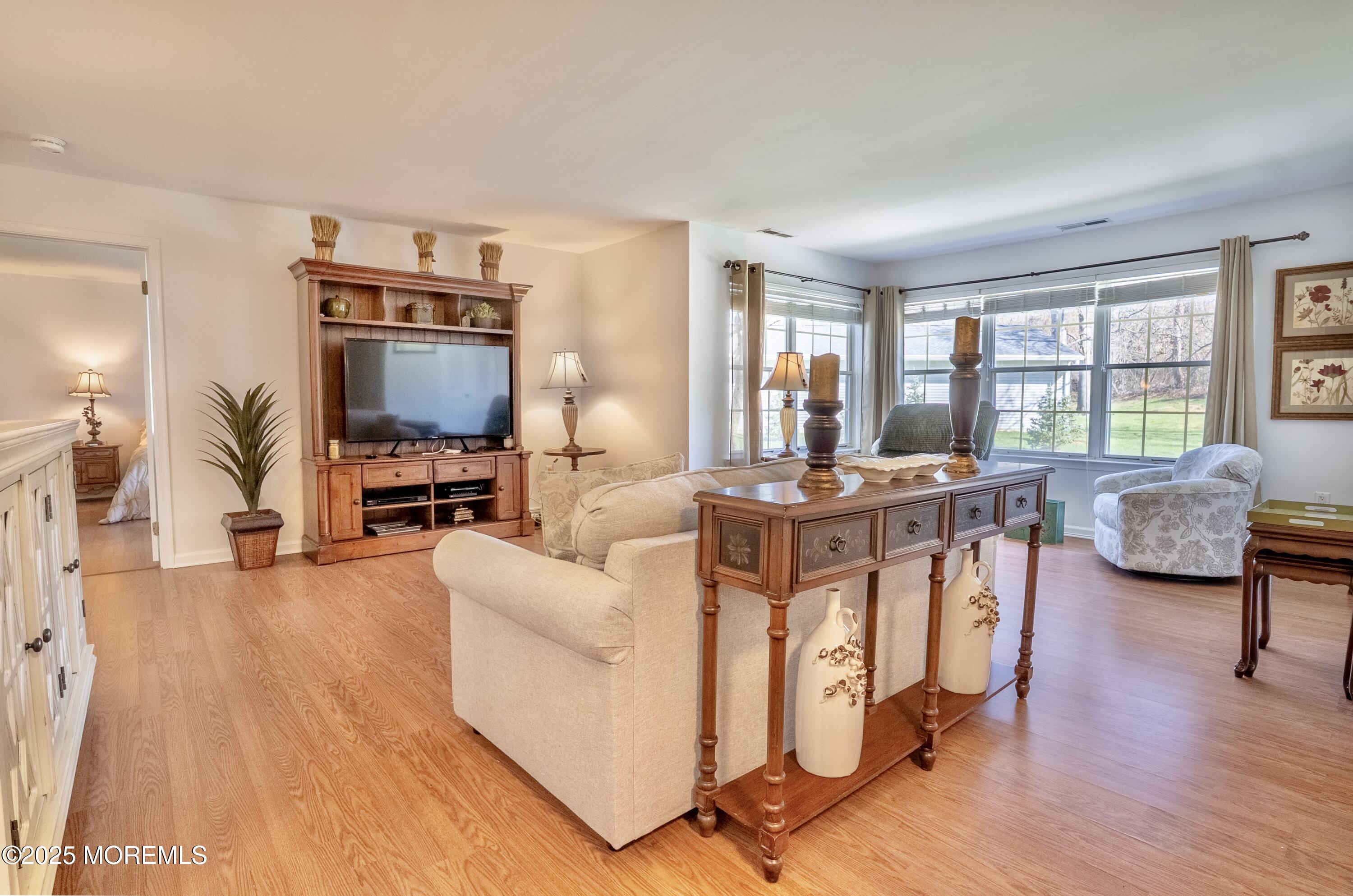18 Snowburry Court, Red Bank, New Jersey image 3