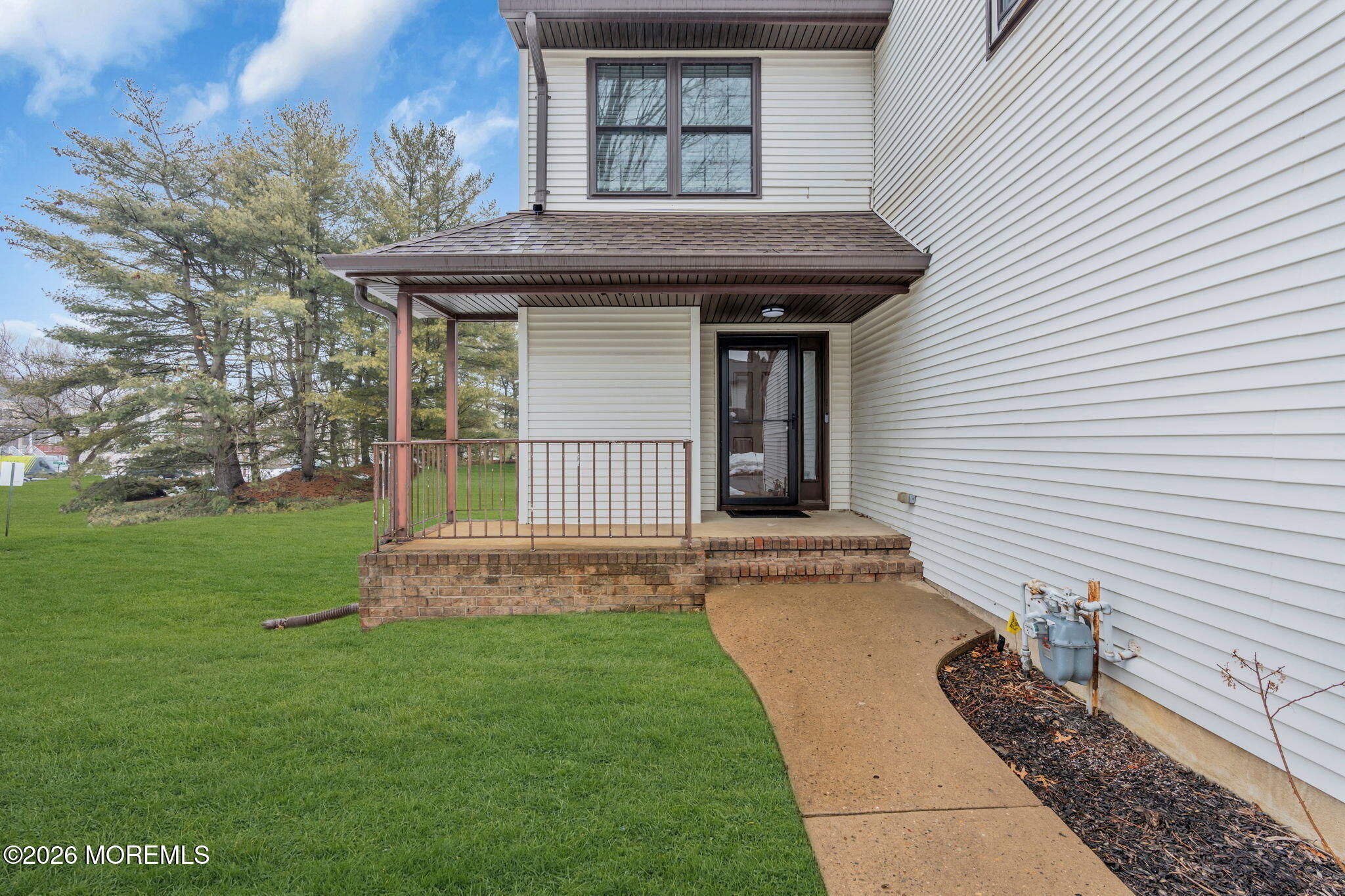281 Longwood Drive 28-1