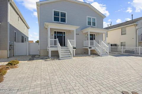 MLS: 22506044