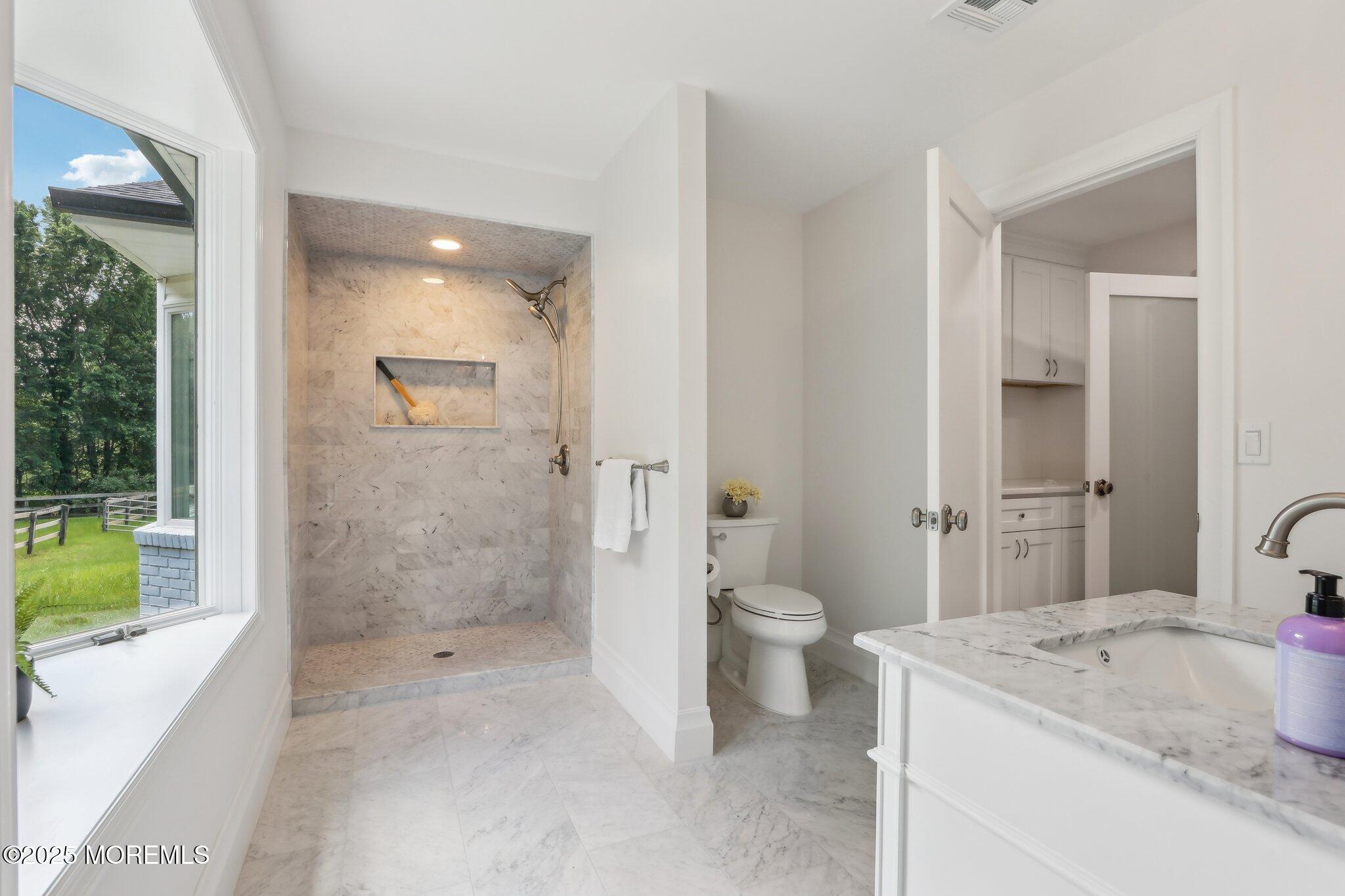8 Olden Court, Colts Neck, New Jersey image 46
