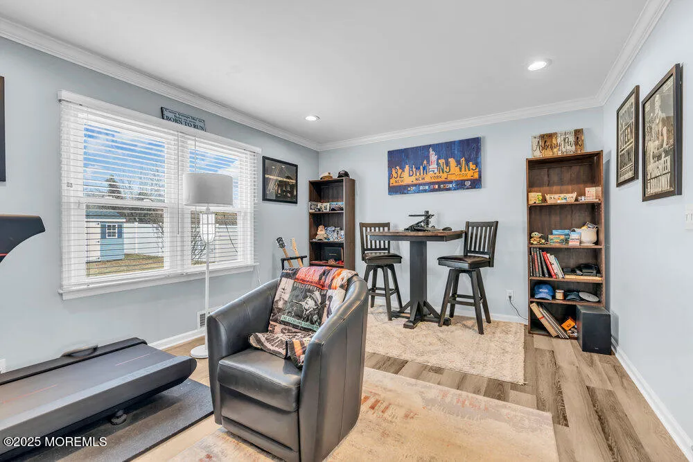 Eatontown, New Jersey 07724, United States, 3 Bedrooms Bedrooms, ,3 BathroomsBathrooms,Residential,Pending,4542