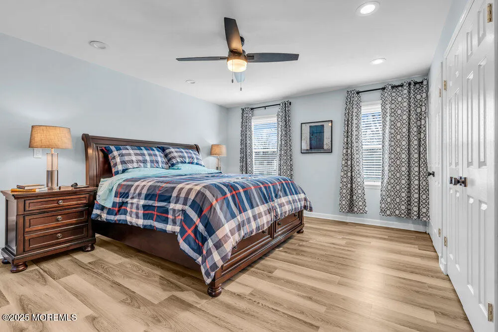 Eatontown, New Jersey 07724, United States, 3 Bedrooms Bedrooms, ,3 BathroomsBathrooms,Residential,Pending,4542