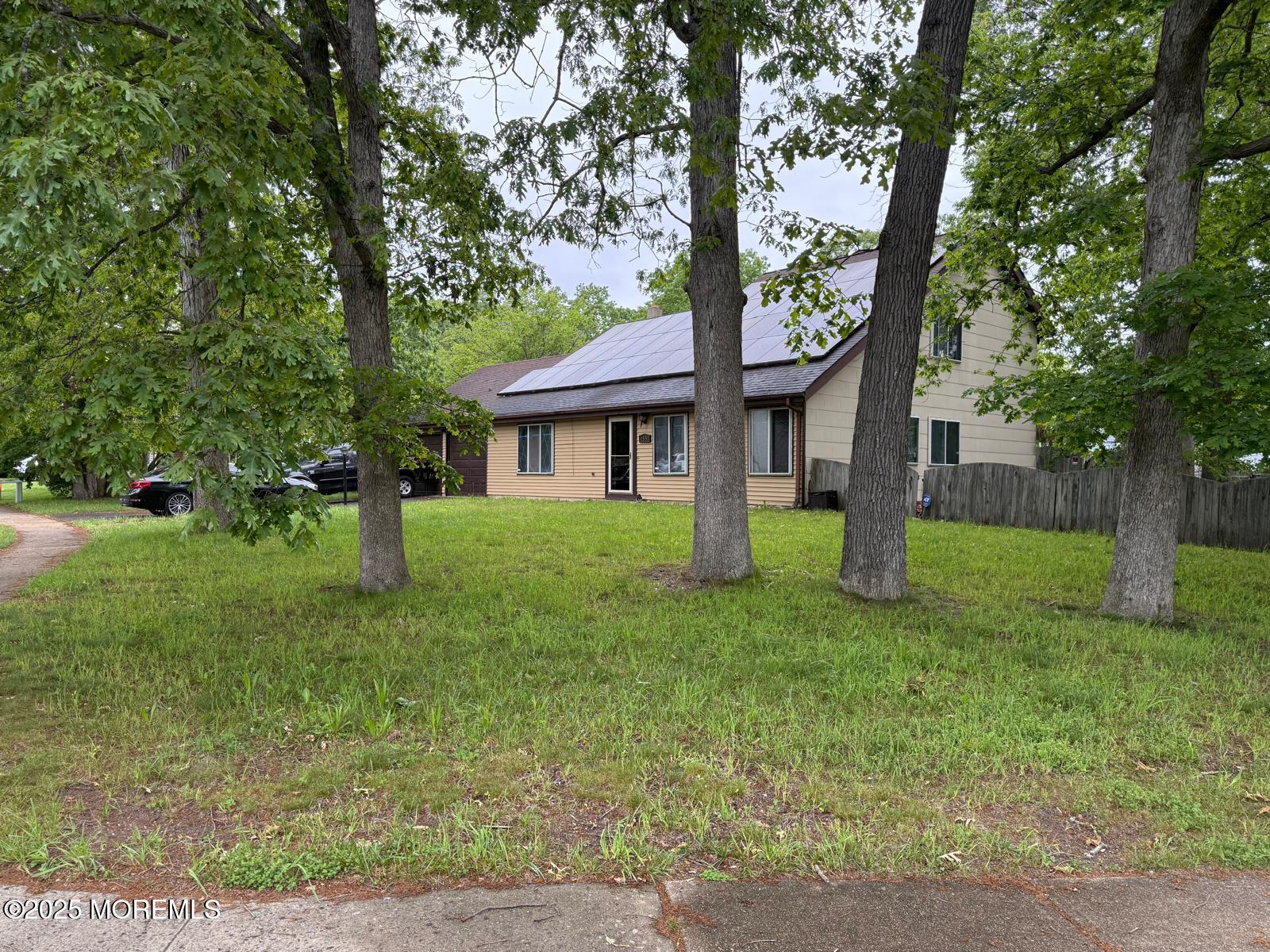1557 Alamitos Drive, Lakewood, New Jersey image 1