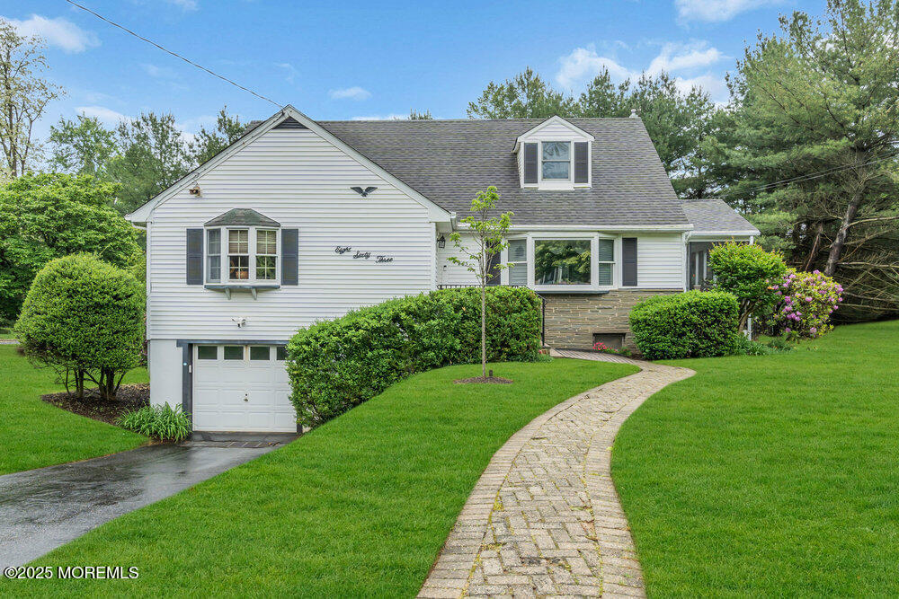 863 Holmdel Road, Holmdel, New Jersey image 1