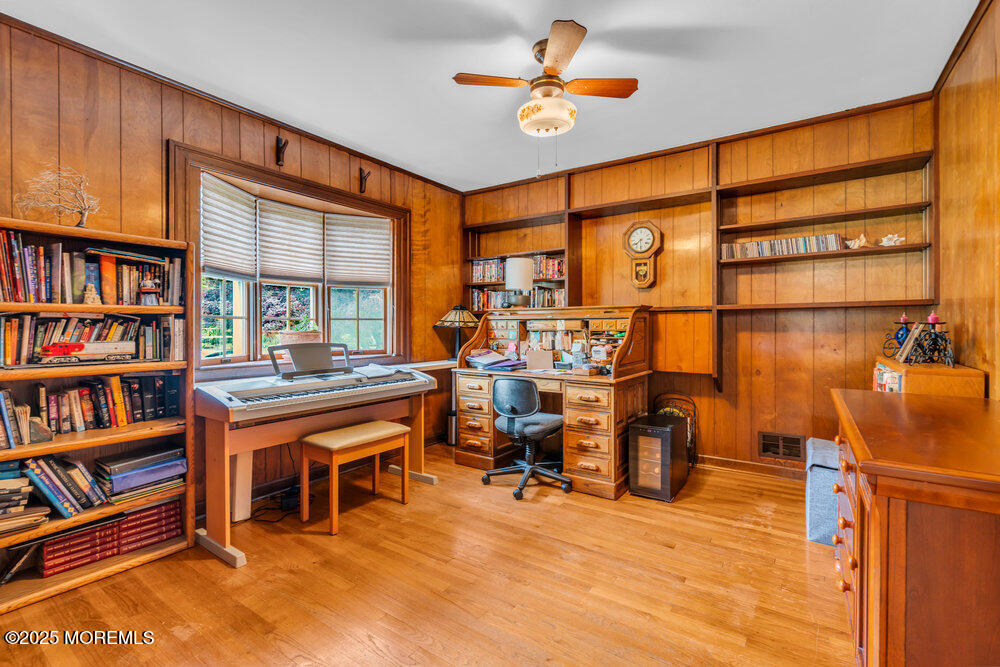863 Holmdel Road, Holmdel, New Jersey image 29