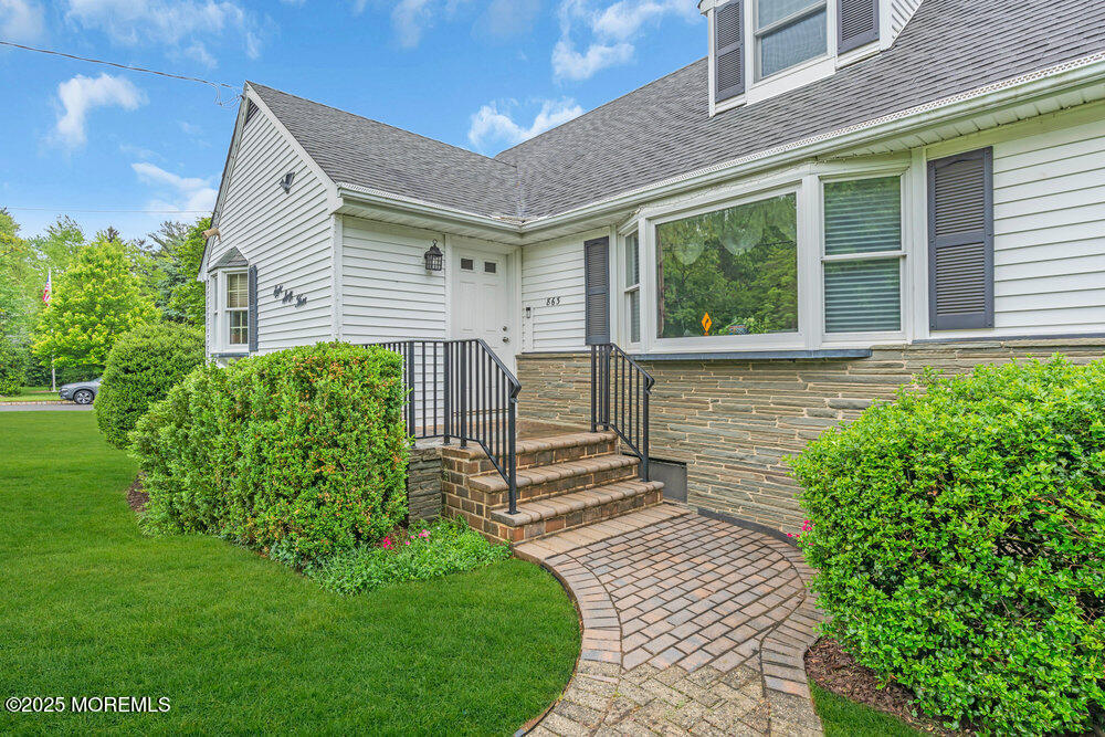 863 Holmdel Road, Holmdel, New Jersey image 8