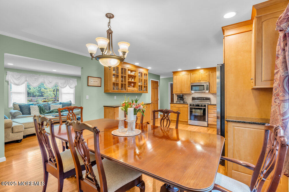 863 Holmdel Road, Holmdel, New Jersey image 23
