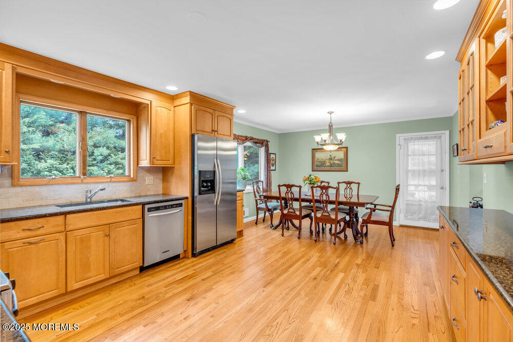 863 Holmdel Road, Holmdel, New Jersey image 25