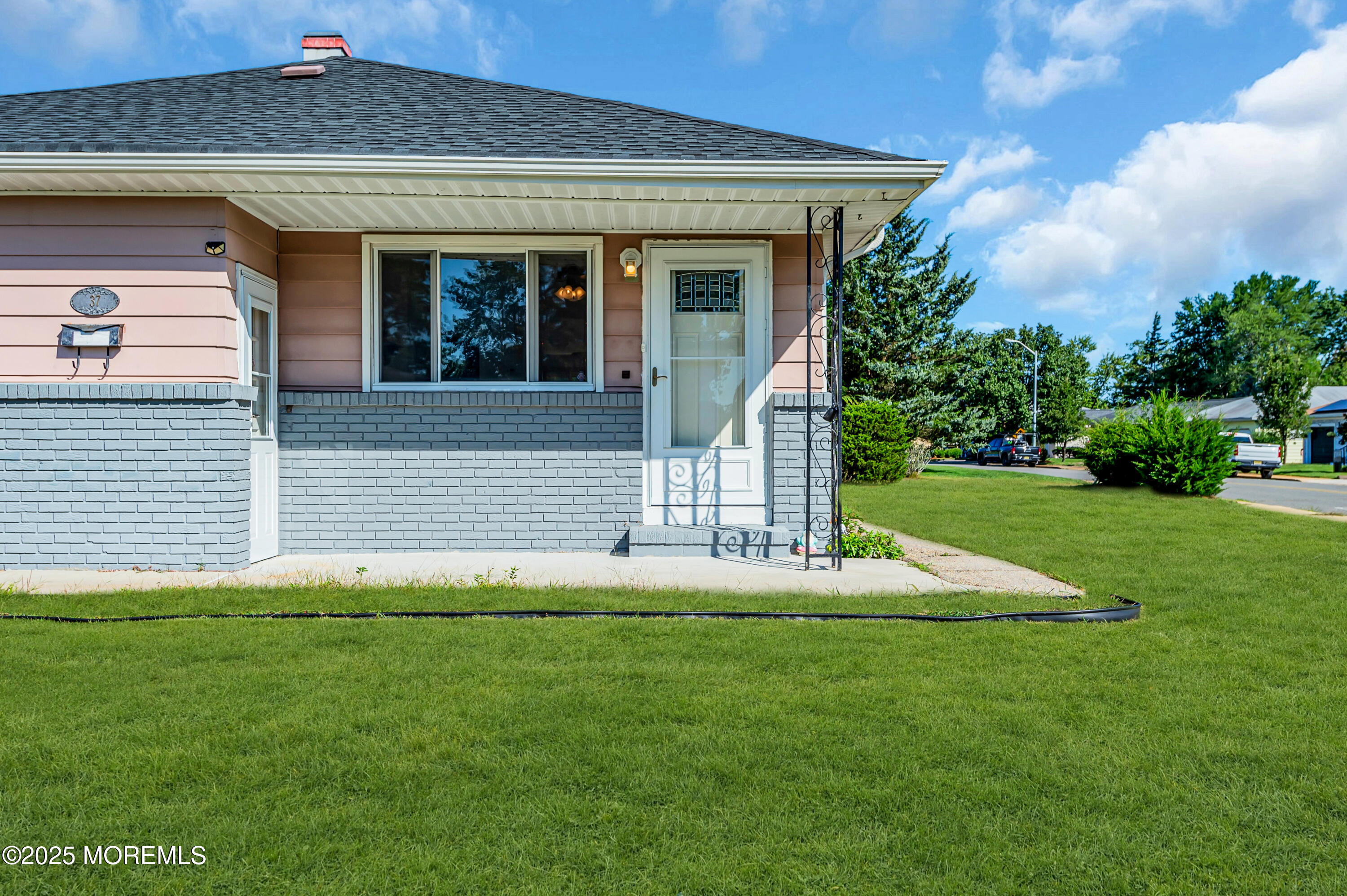 37 Oranjestad Street