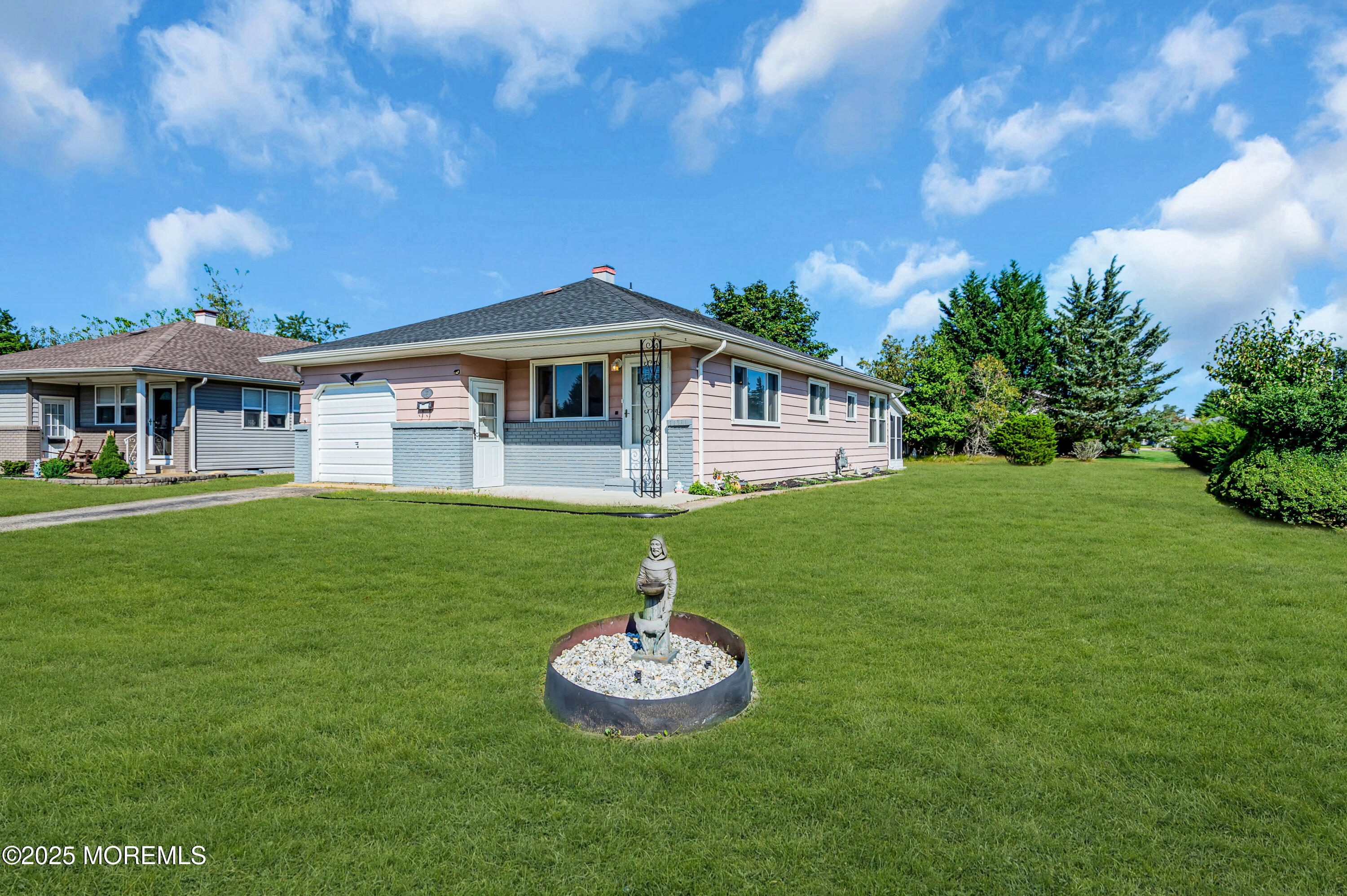 37 Oranjestad Street