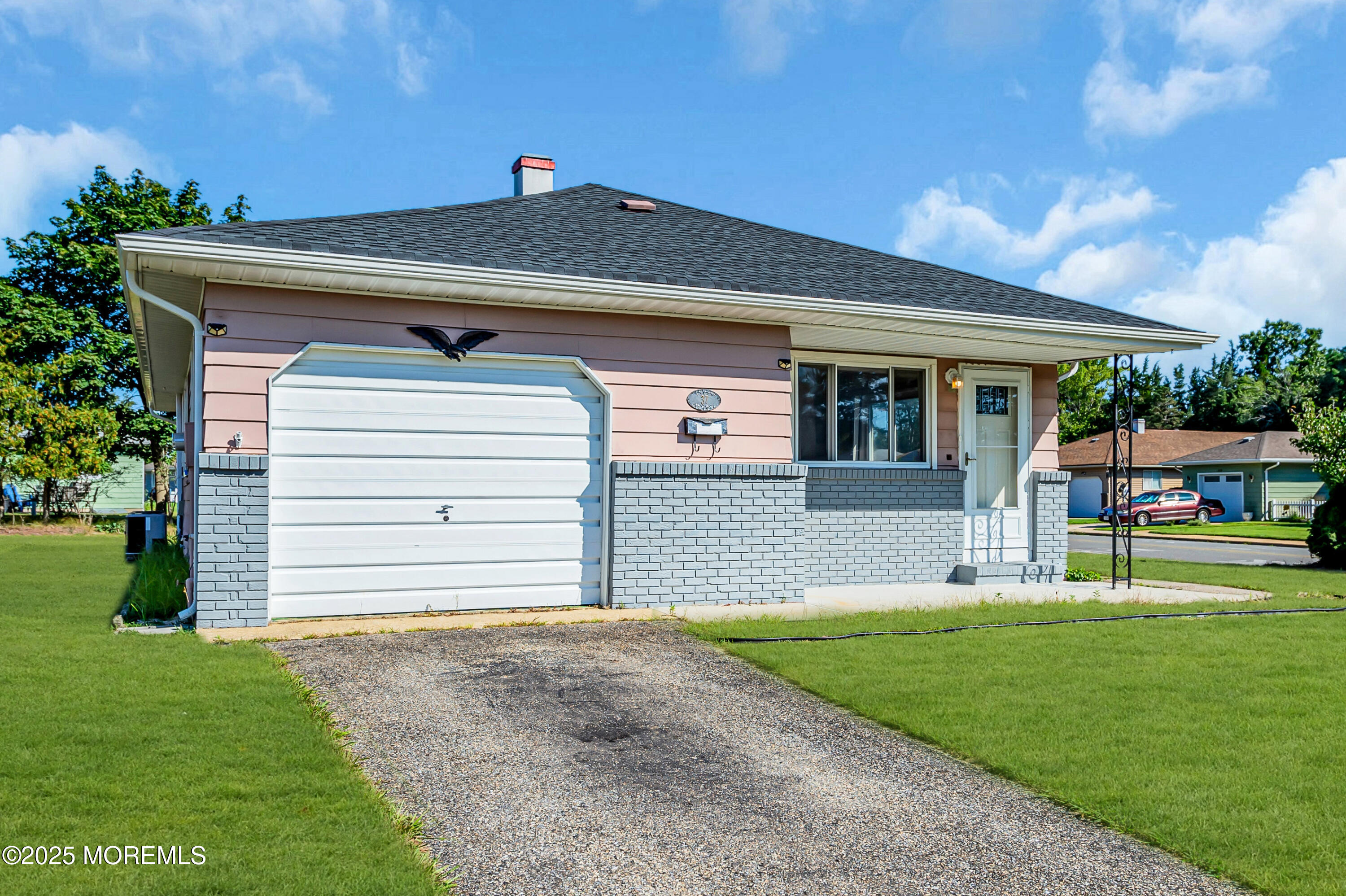 37 Oranjestad Street