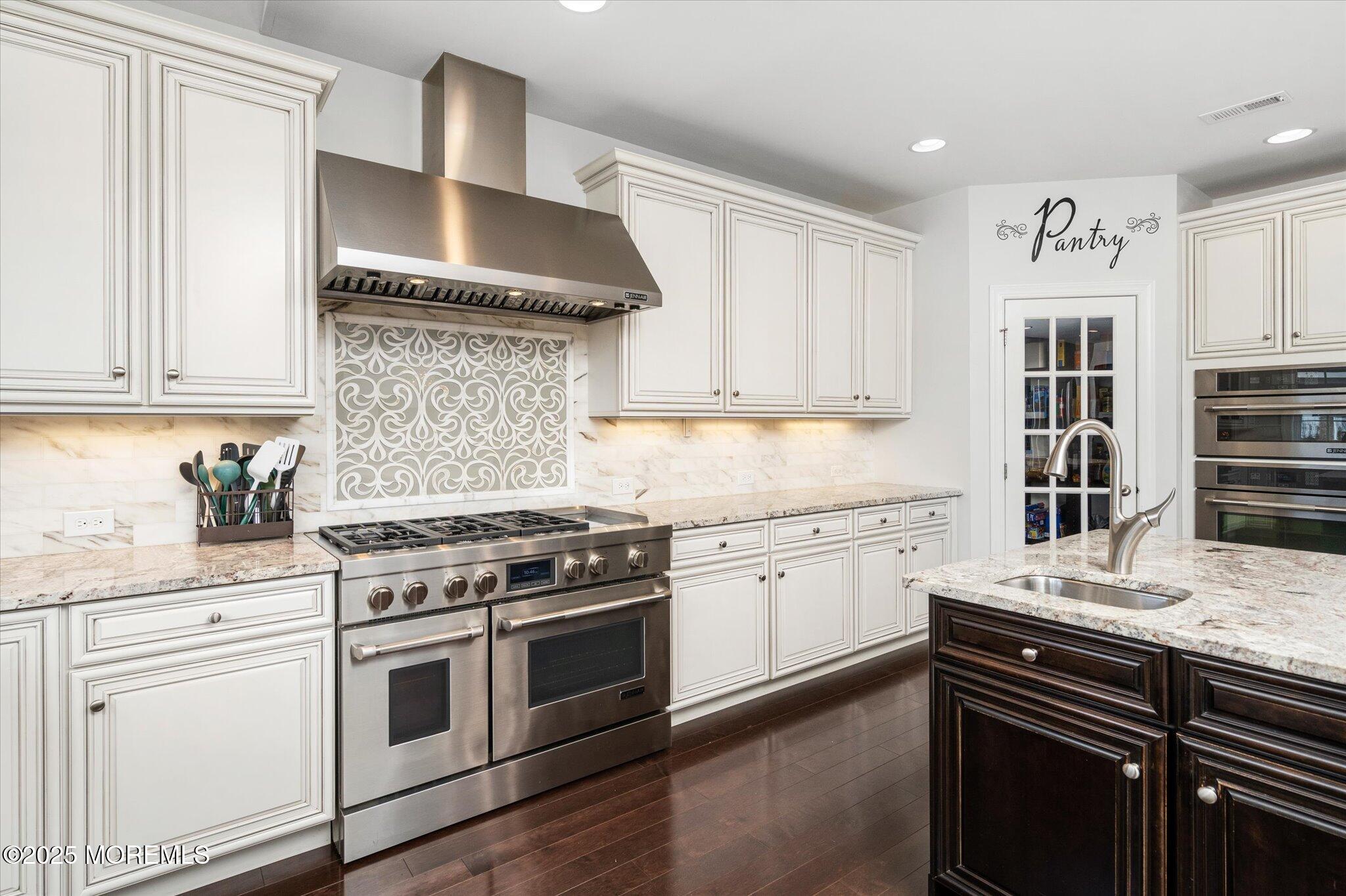 33 Weathervane Circle, Cream Ridge, New Jersey image 28