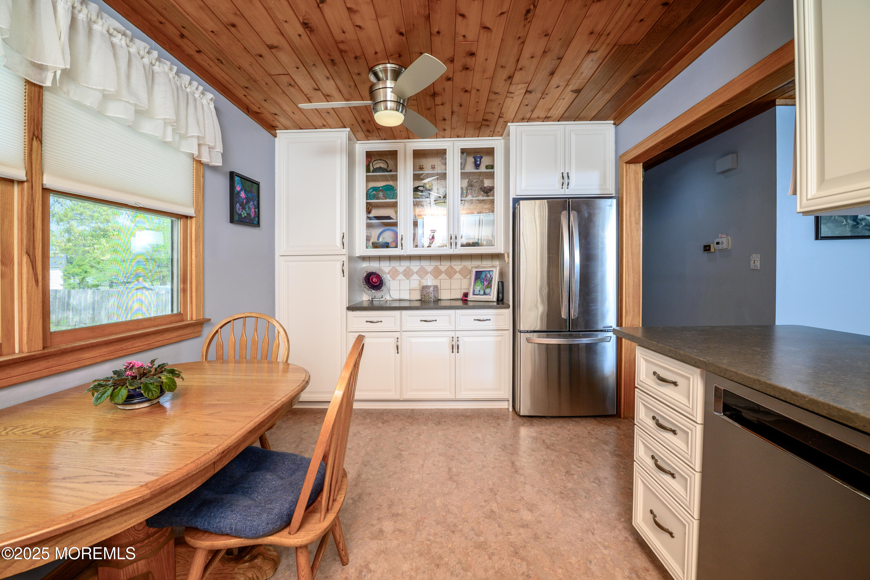 5 Darien Circle, Howell, New Jersey image 9