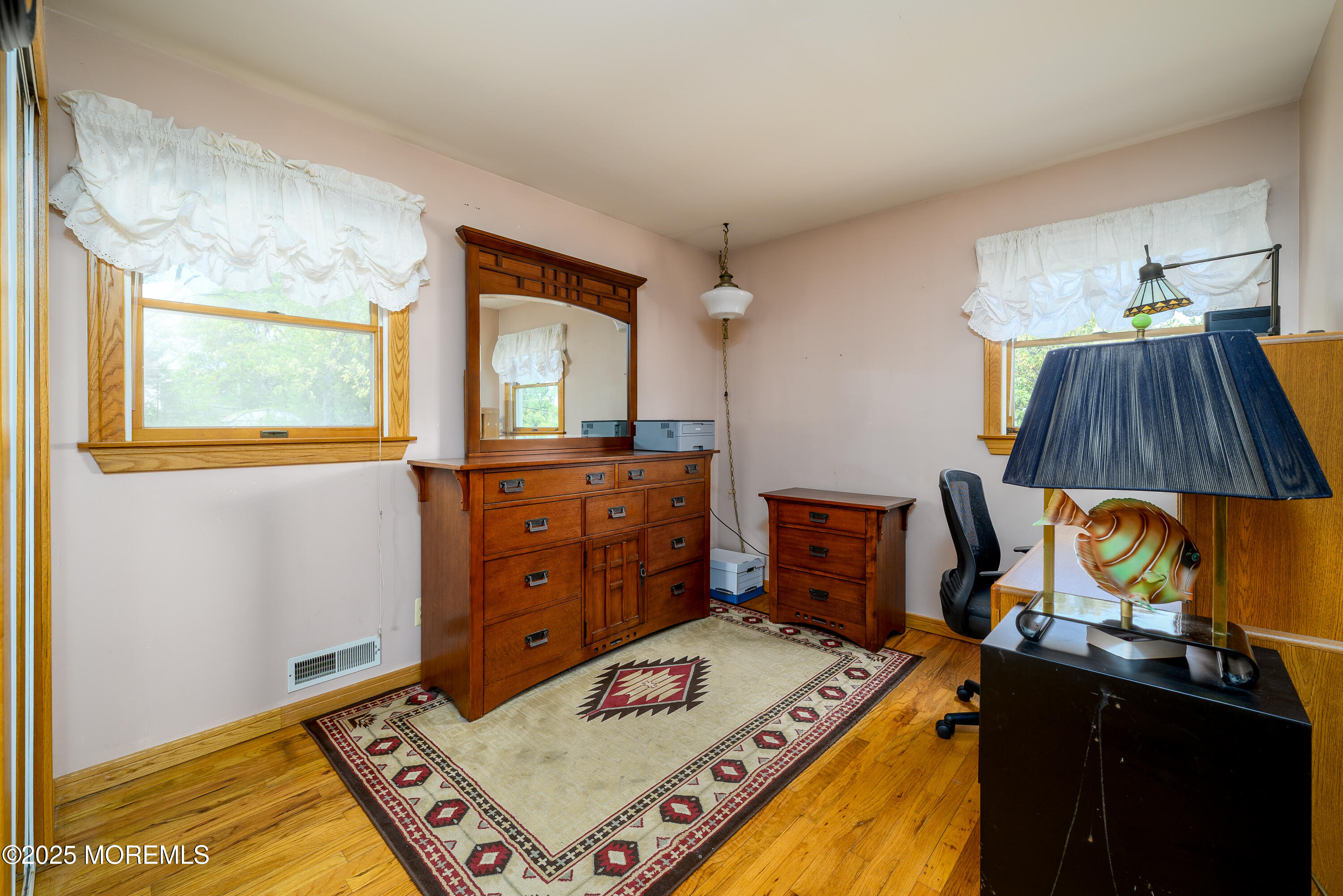 5 Darien Circle, Howell, New Jersey image 17