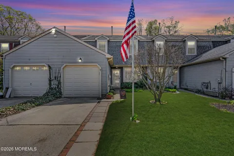 MLS: 22610538