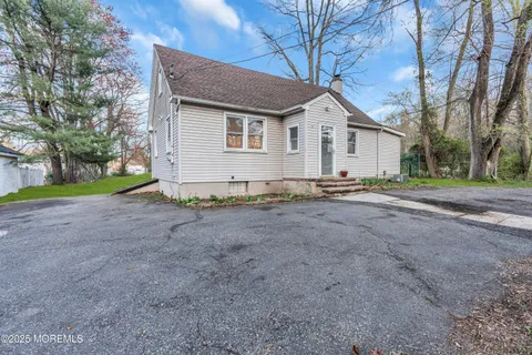 MLS: 22509759
