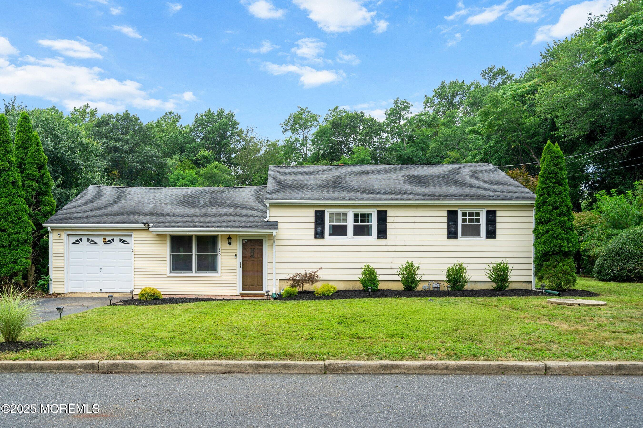 839 Arthur Drive