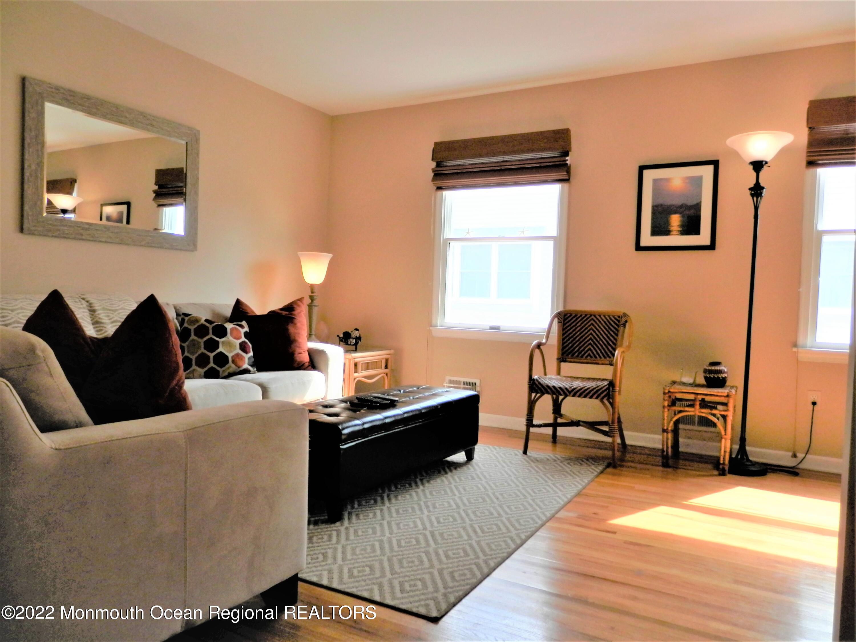 1001 Central Avenue 5