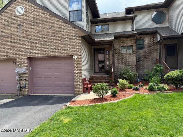 372 Oak Knoll Drive, Manalapan, New Jersey image 1