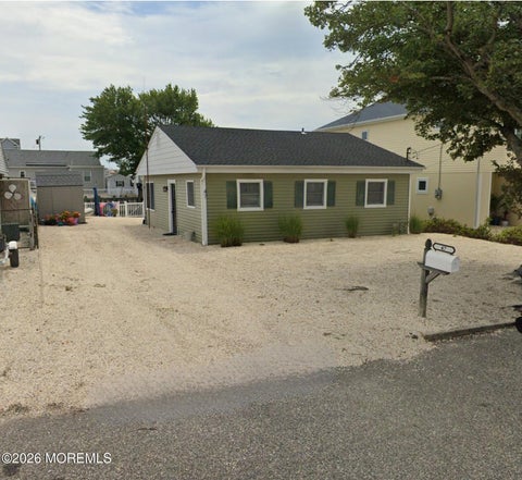 Homes For Rent - 47 Gregg Drive<br/> Manahawkin, NJ 08050