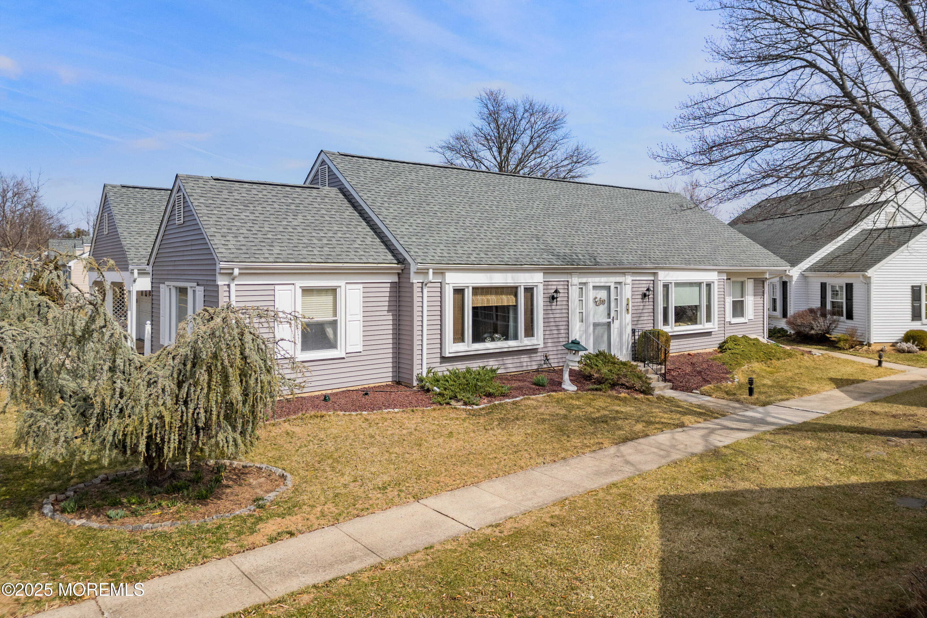 482 Revere Way #482B, Monroe Township, New Jersey image 2